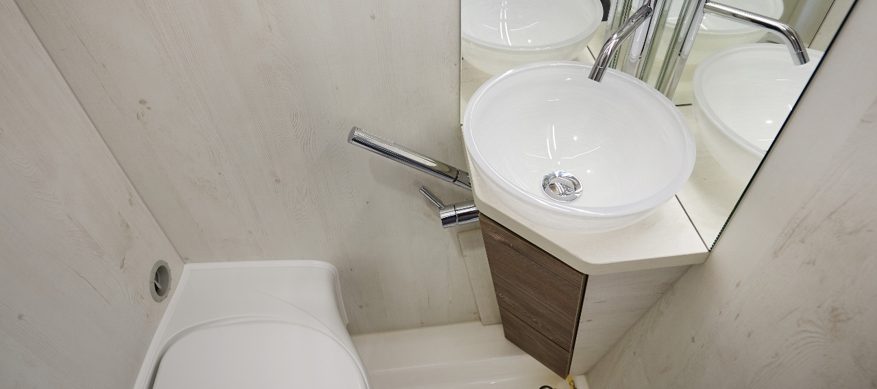 BATHROOM TYPE 1 (5) (1280×568)